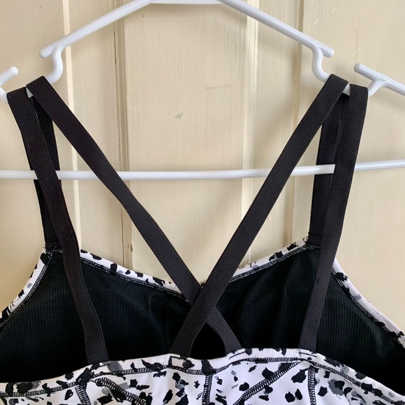 ATHLETA black and white speckled crisscross sports bra - Picture 11 of 14
